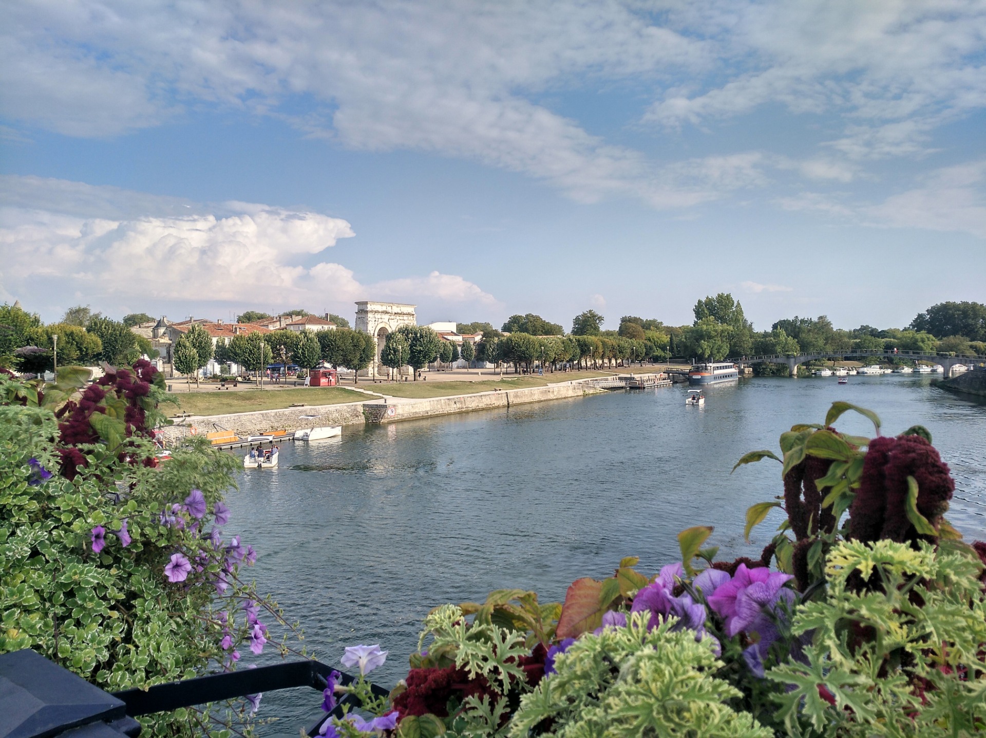 Saintes